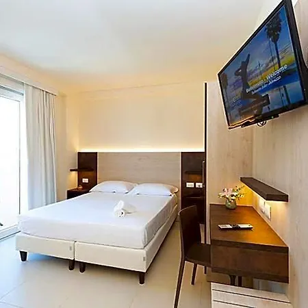 Ξενοδοχείο Carducci 4*